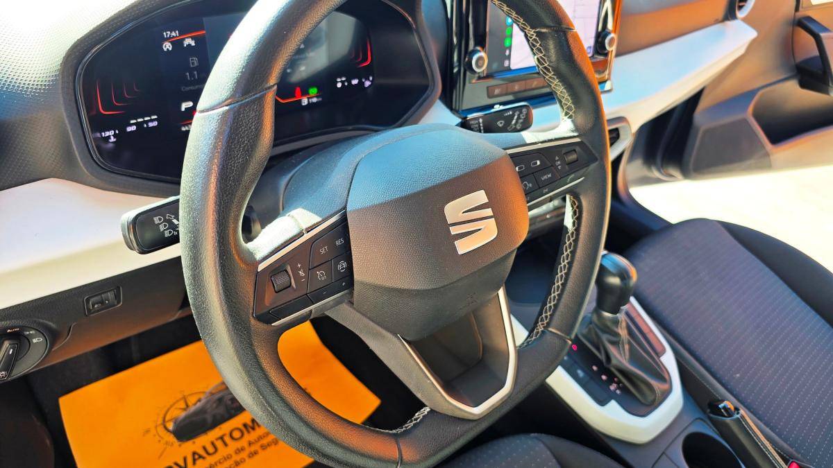 seat-arona-2023-gasolina-999cc