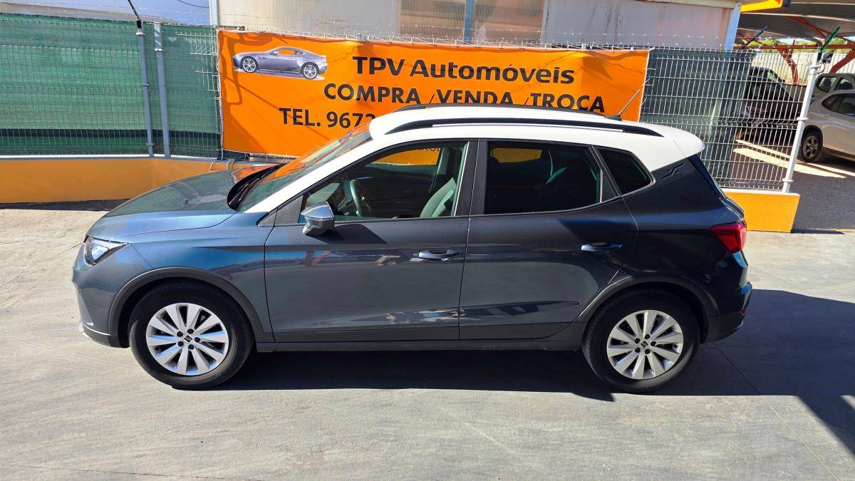 seat-arona-2023-gasolina-999cc