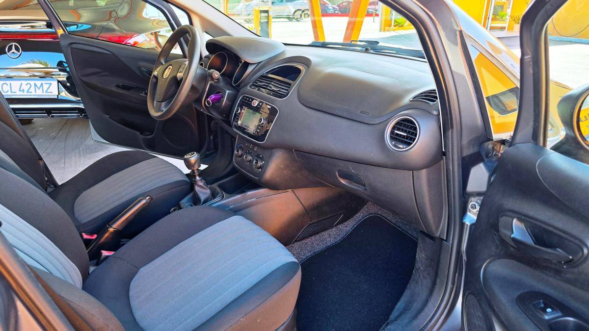 fiat-punto-2018-gasolina-1242cc