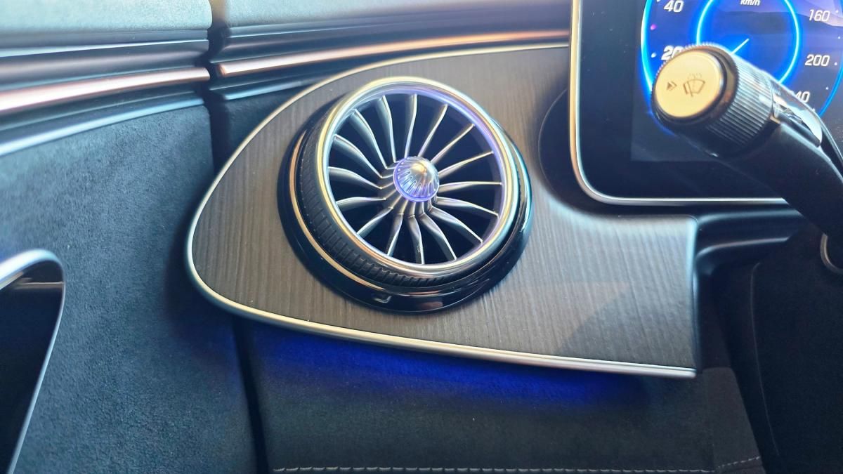 mercedes-benz-eqe-2023-eletrico-0cc