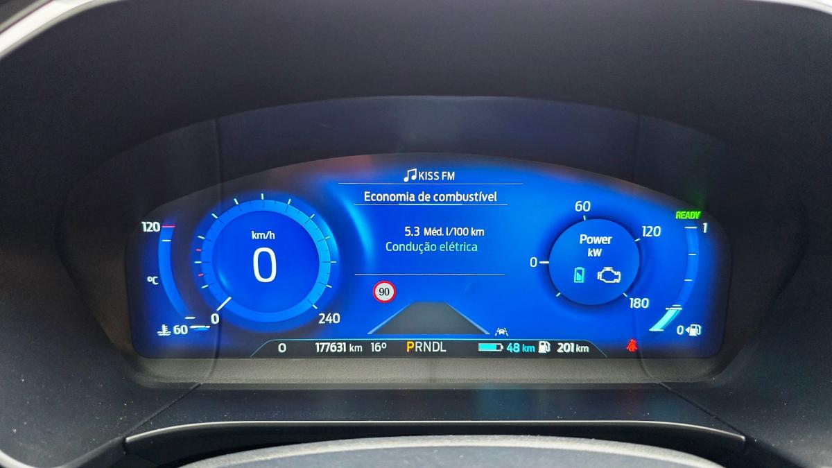 ford-kuga-2021-hibrido-a-gasolina-2488cc