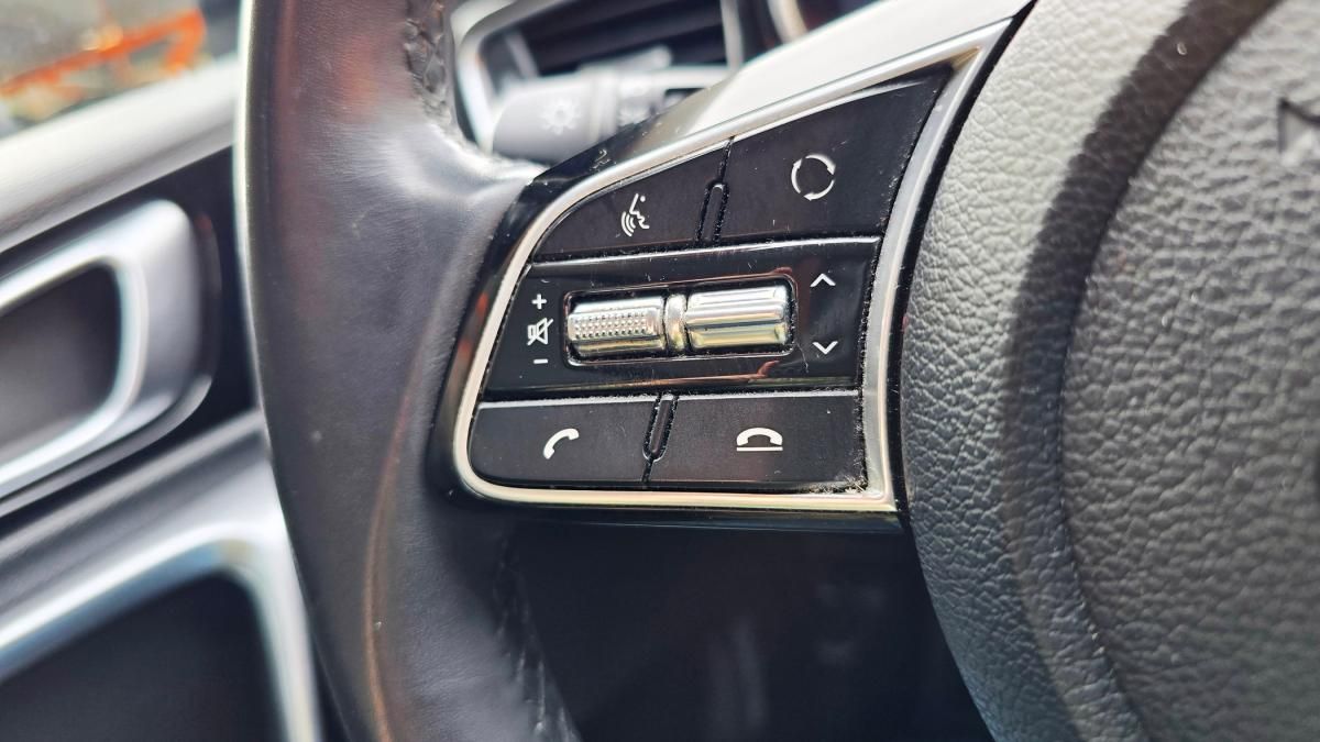 kia-ceed-sw-2021-hibrido-a-gasolina-1580cc