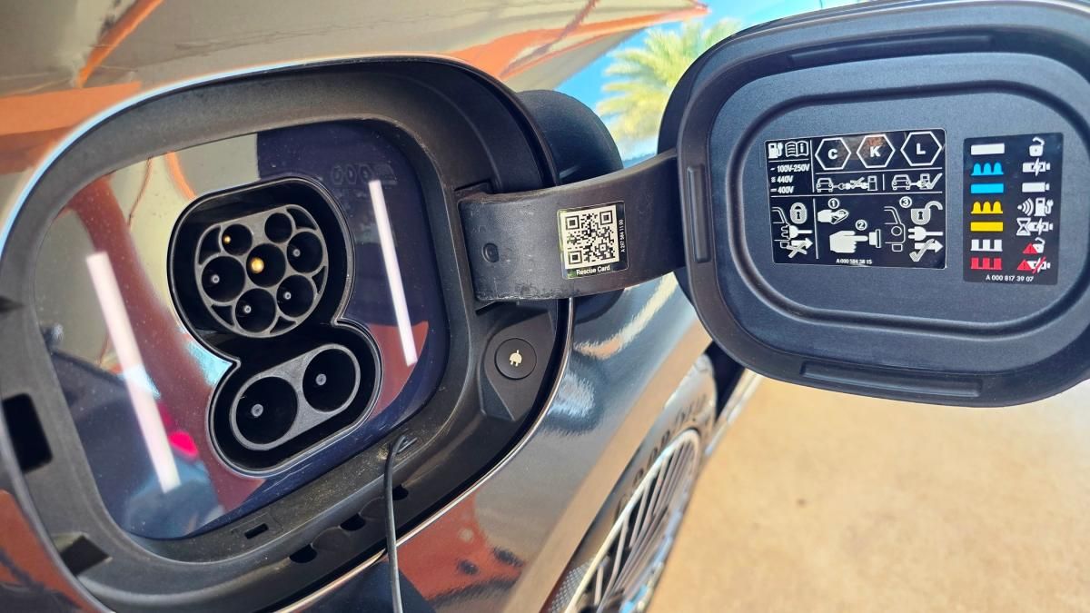 mercedes-benz-eqs-2021-eletrico-0cc