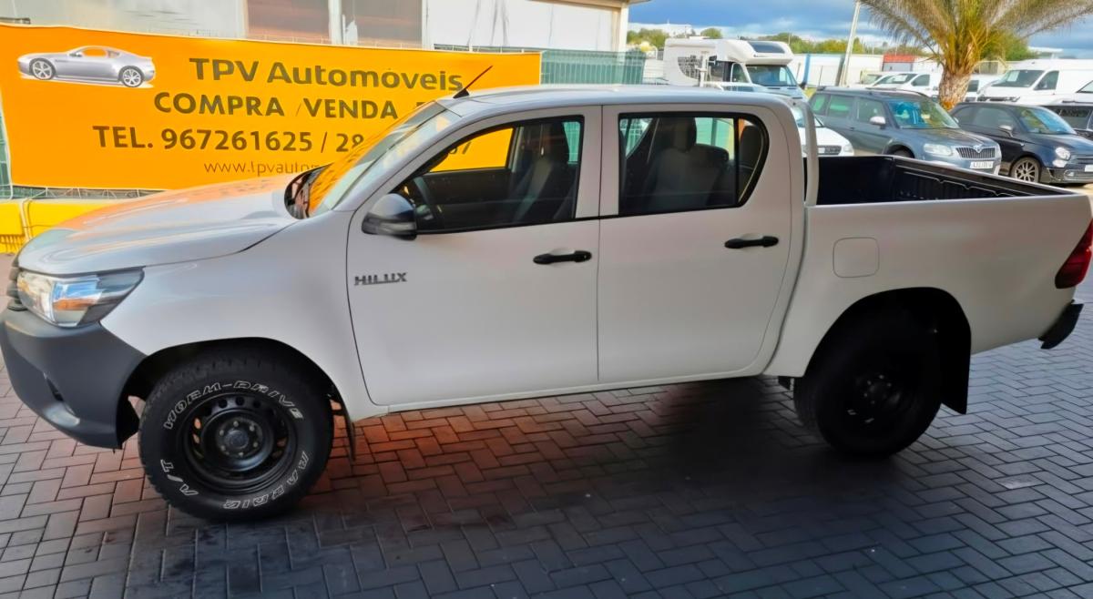 toyota-hilux-2018-diesel-2393cc