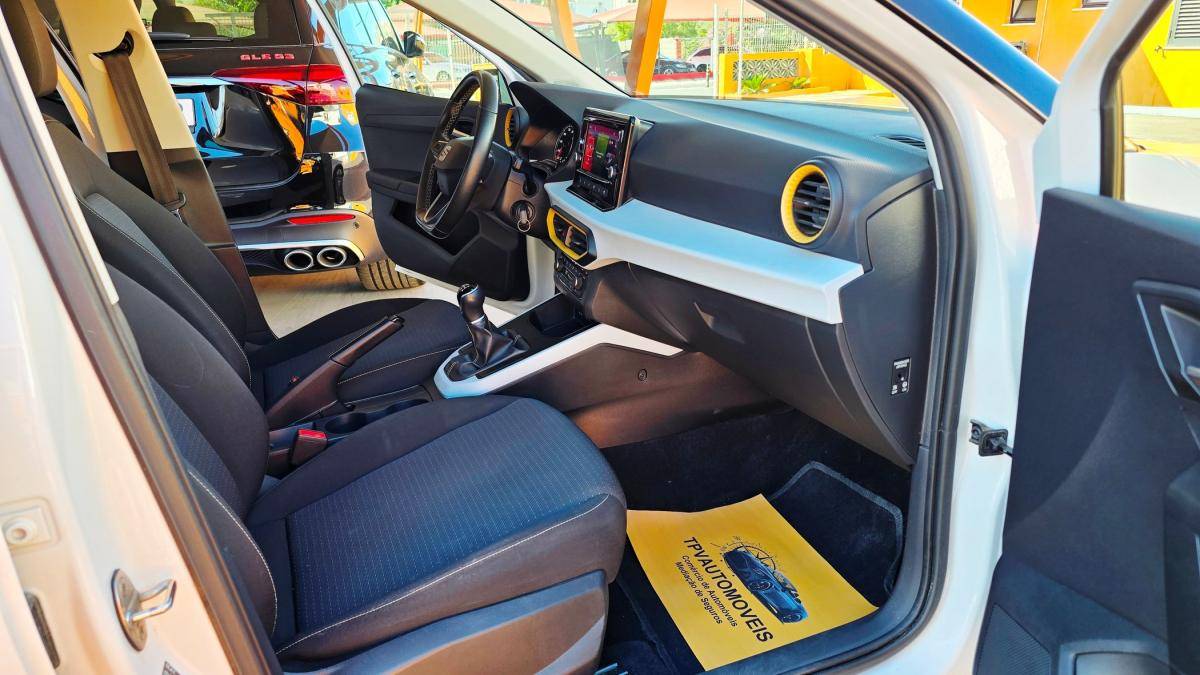 seat-arona-2022-gasolina-999cc