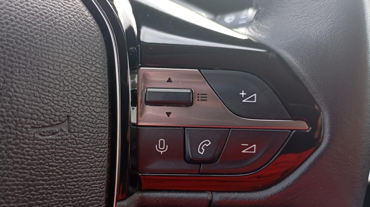 peugeot-308-2022-diesel-1499cc