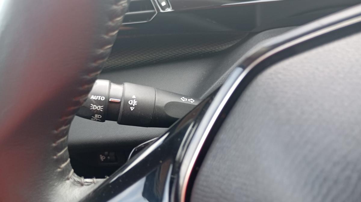 peugeot-308-2022-diesel-1499cc