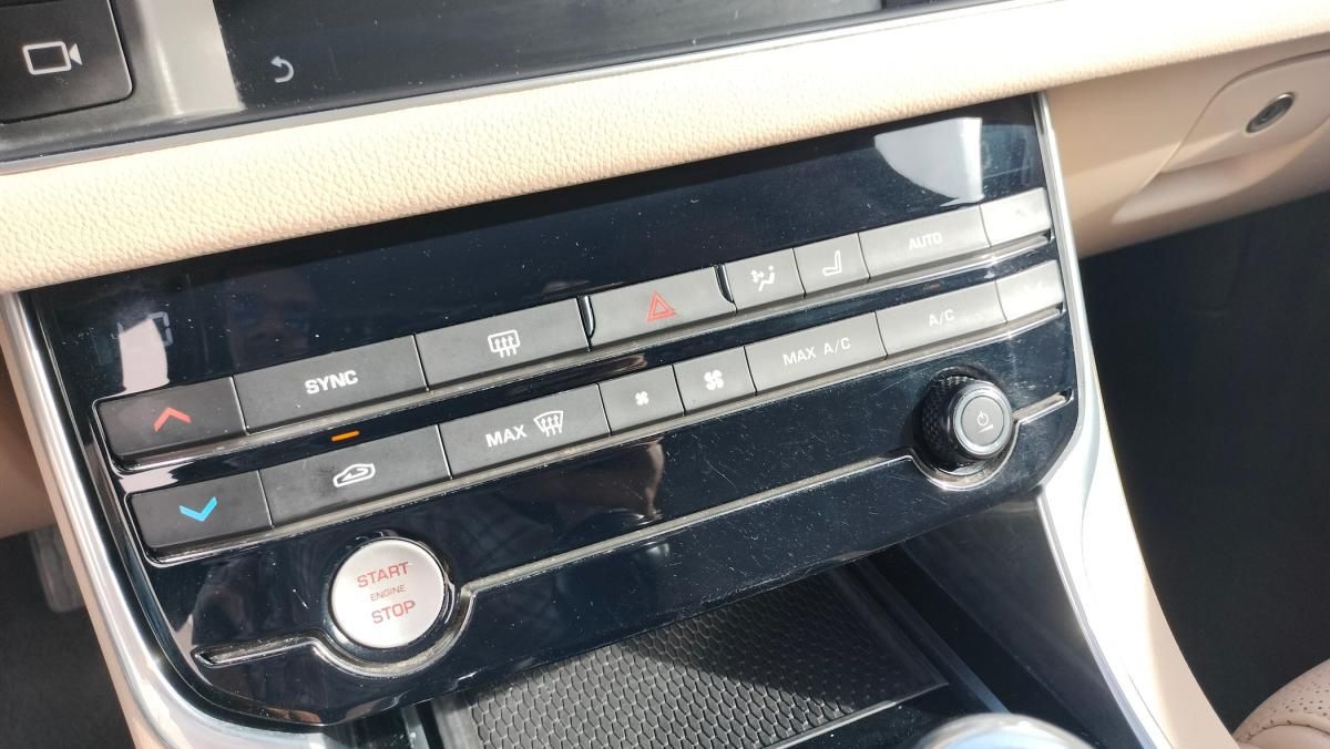 jaguar-xf-2016-diesel-1999cc