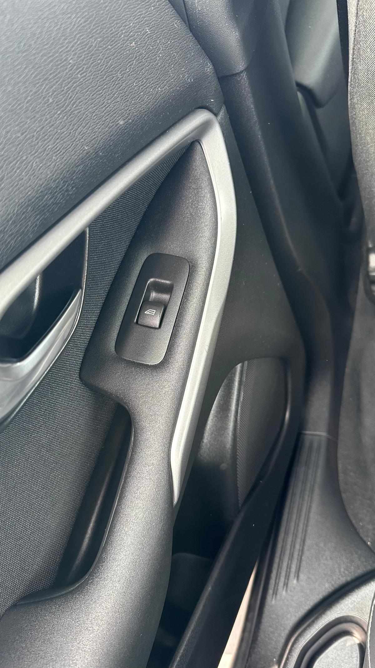 volvo-v40-2018-diesel-1969cc
