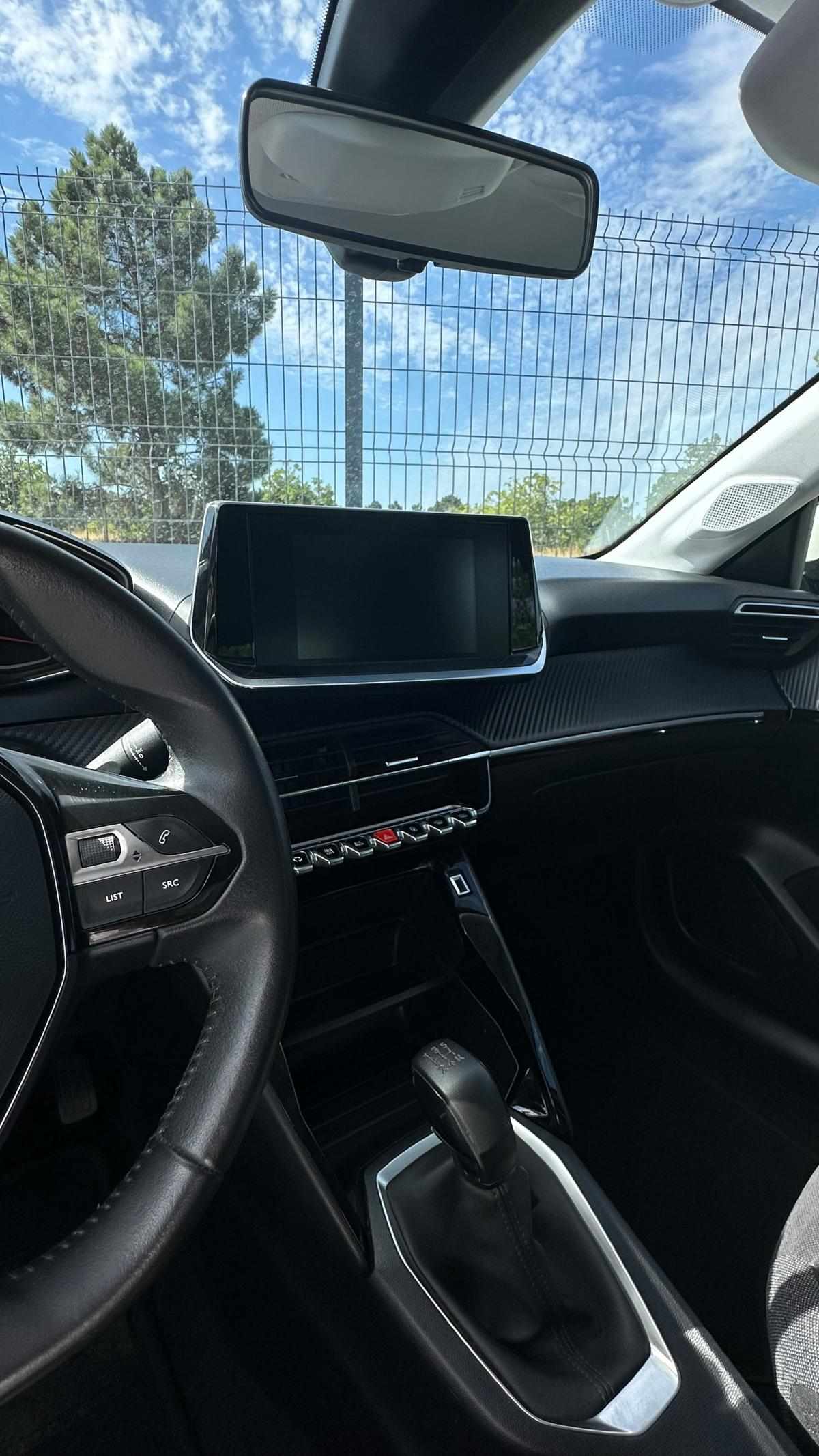 peugeot-208-2021-gasolina-1199cc
