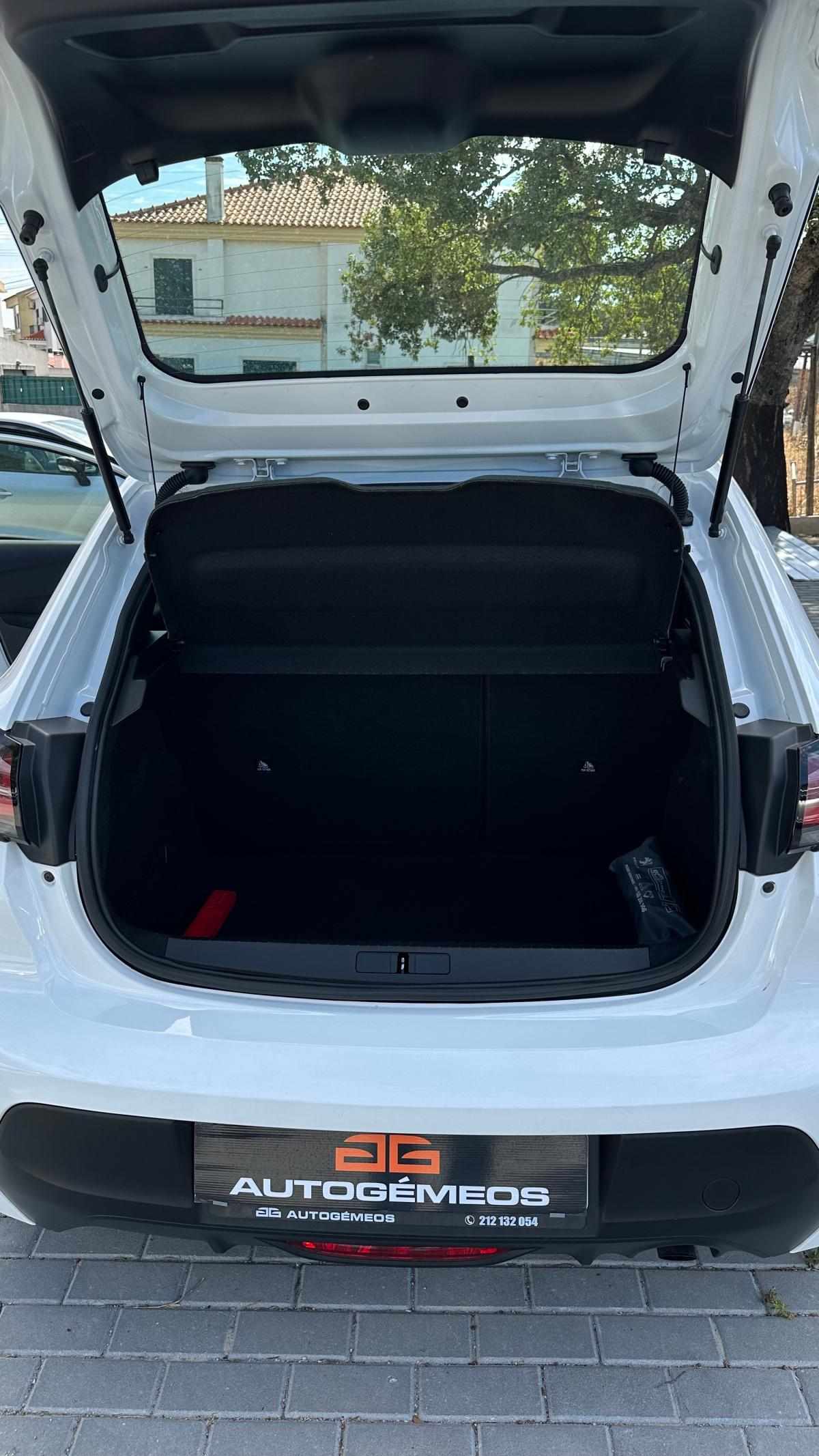 peugeot-208-2021-gasolina-1199cc