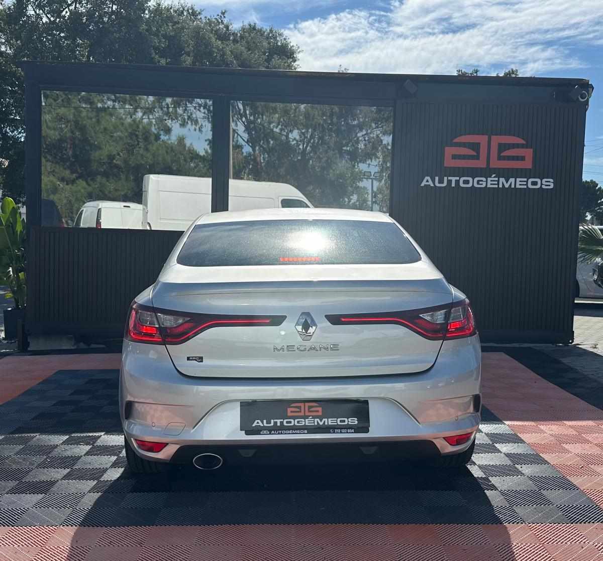 renault-megane-coupe-2018-diesel-1461cc