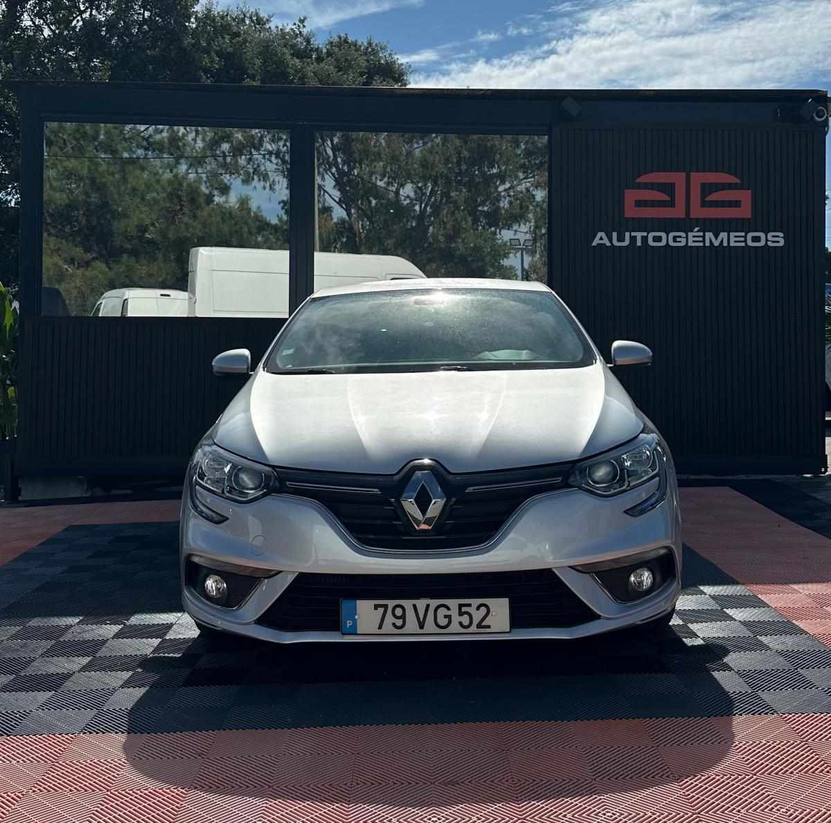 renault-megane-coupe-2018-diesel-1461cc