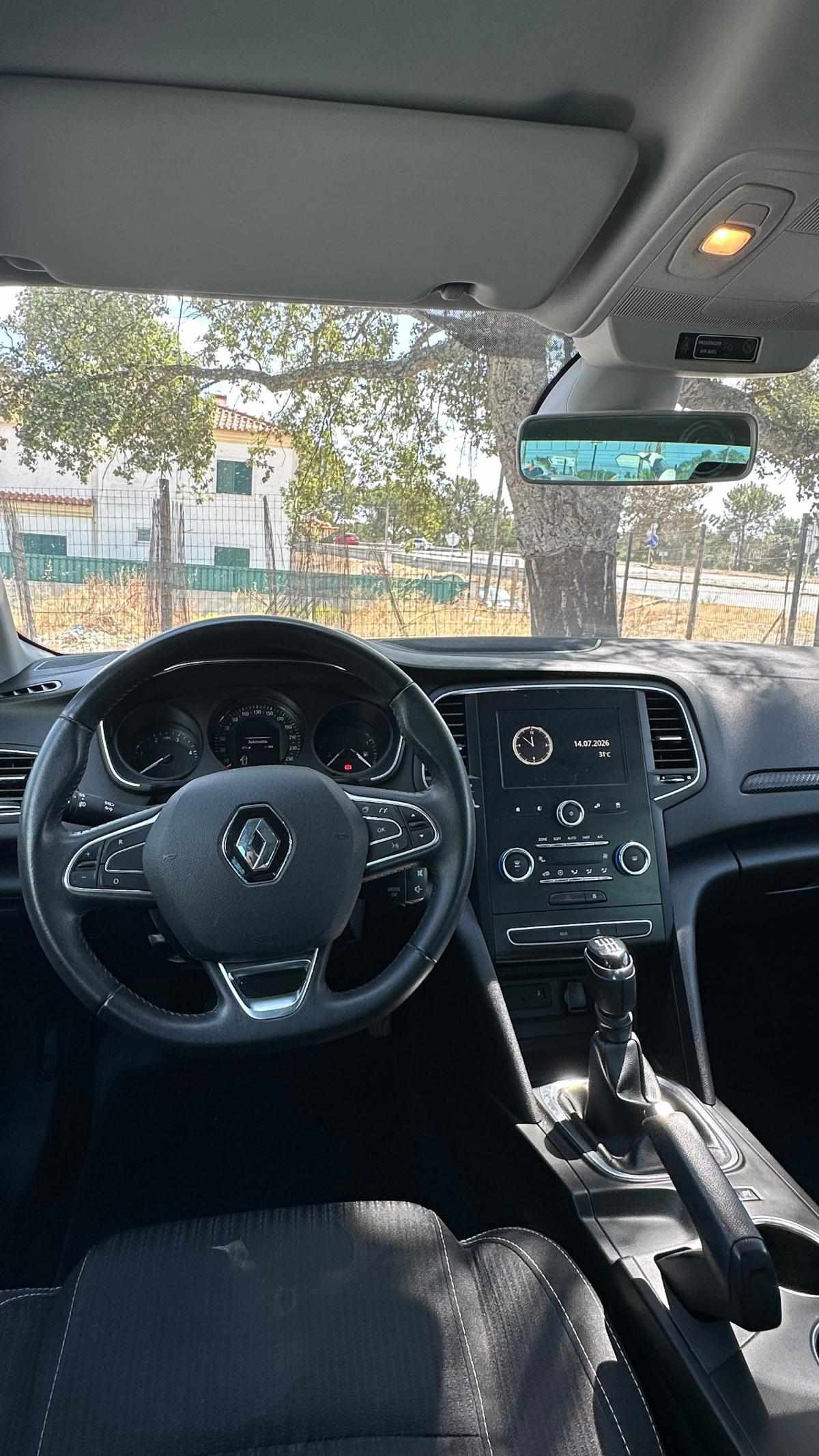 renault-megane-coupe-2018-diesel-1461cc