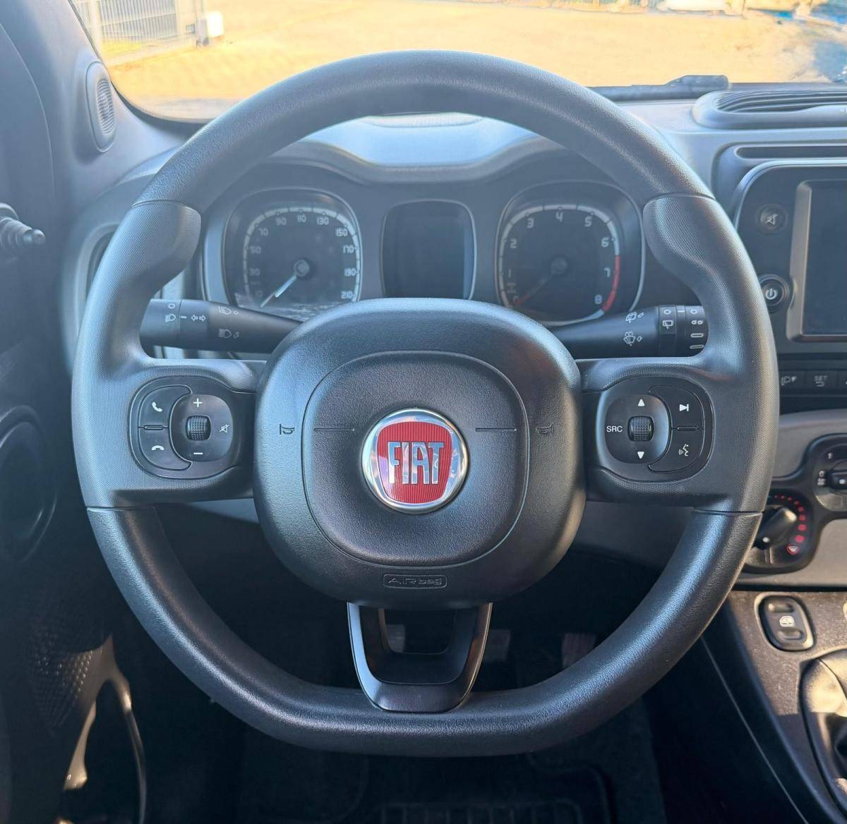 fiat-panda-2022-hibrido-a-gasolina-999cc