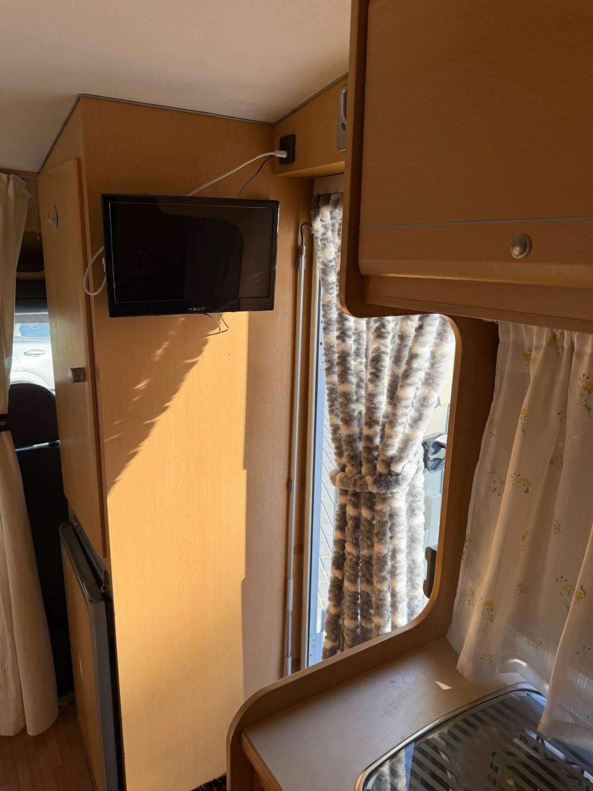 ford-transit-2006-diesel-2198cc