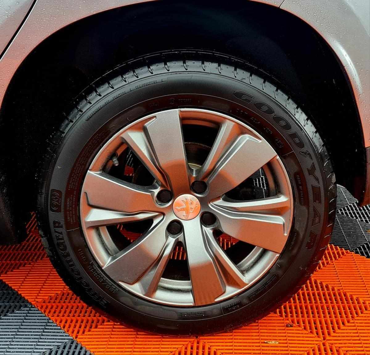 peugeot-2008-2015-diesel-1560cc