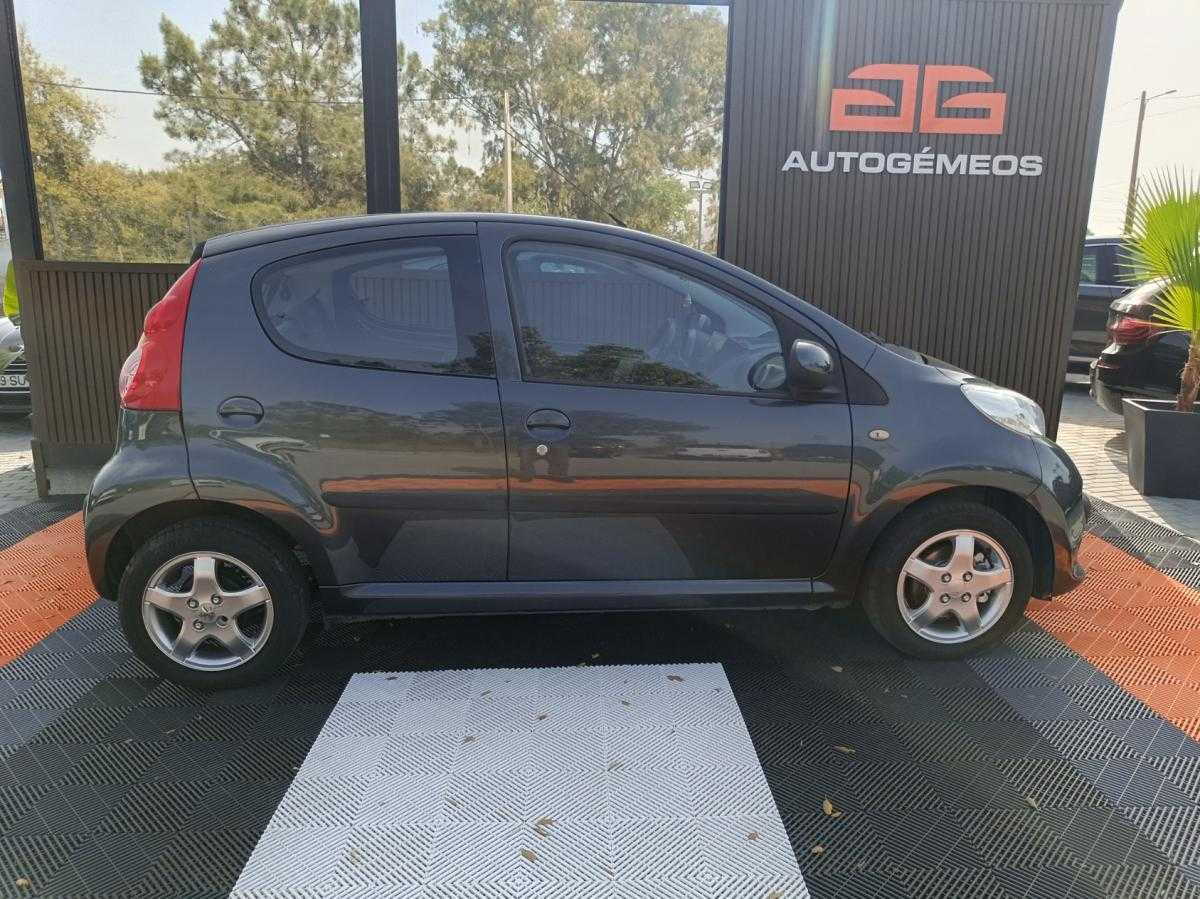 peugeot-107-2008-gasolina-998cc