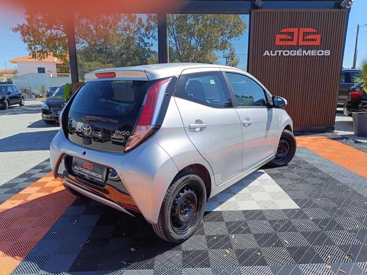 toyota-aygo-2016-gasolina-998cc