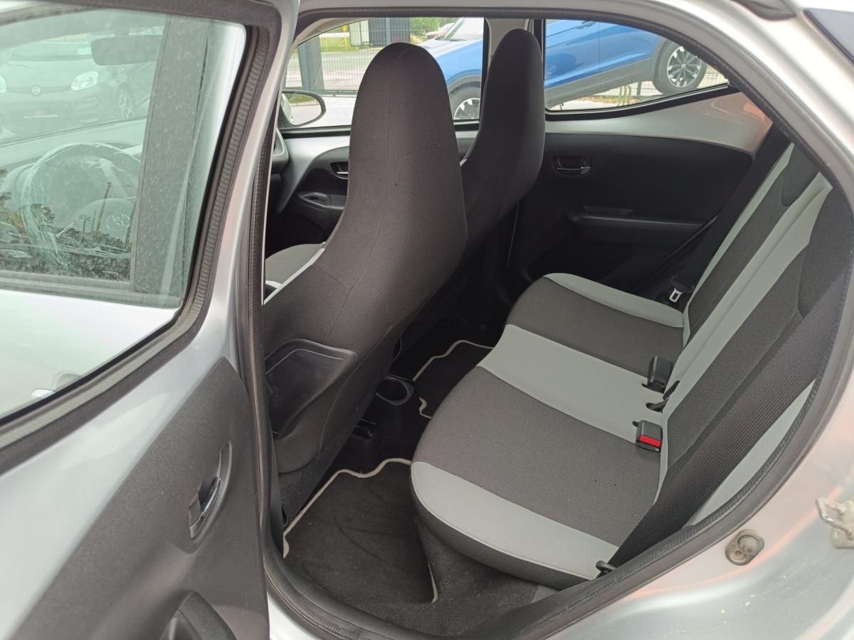 toyota-aygo-2016-gasolina-998cc