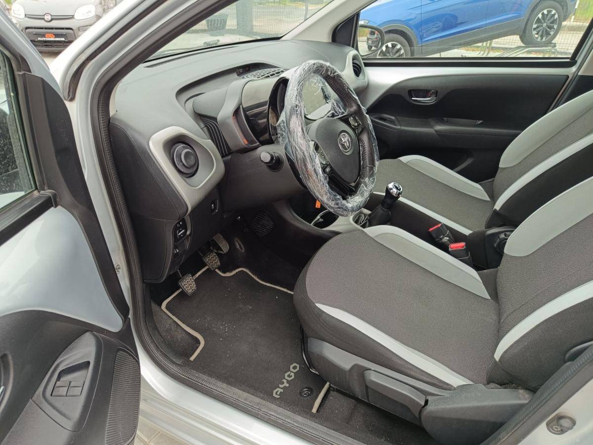 toyota-aygo-2016-gasolina-998cc