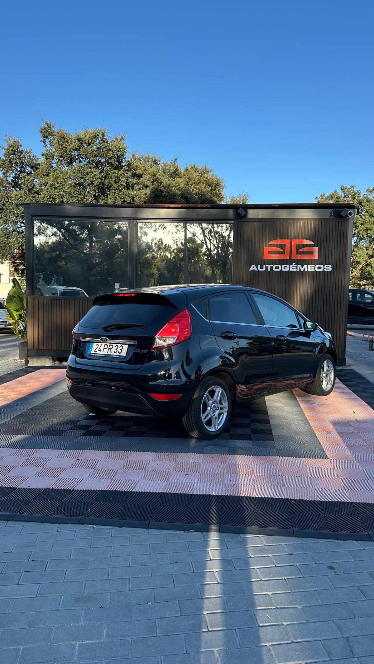ford-fiesta-2015-gasolina-998cc