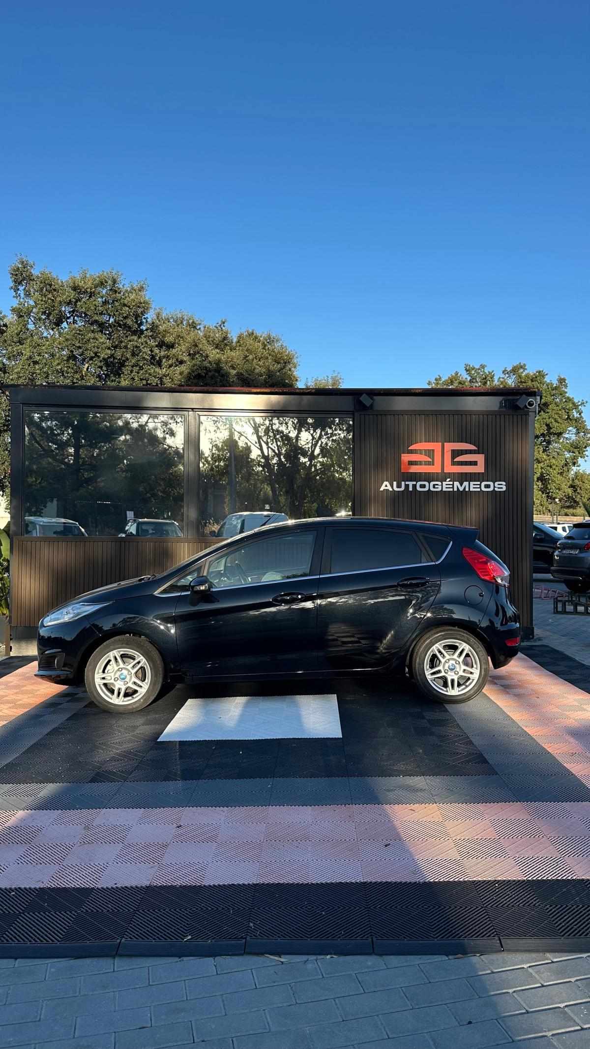 ford-fiesta-2015-gasolina-998cc
