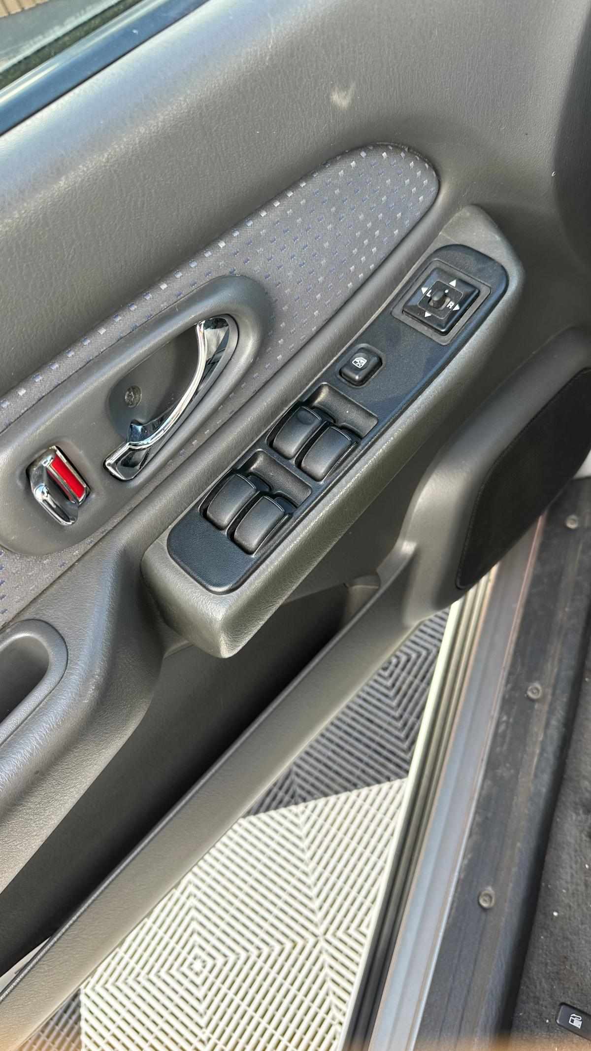mitsubishi-l200-2002-diesel-2477cc