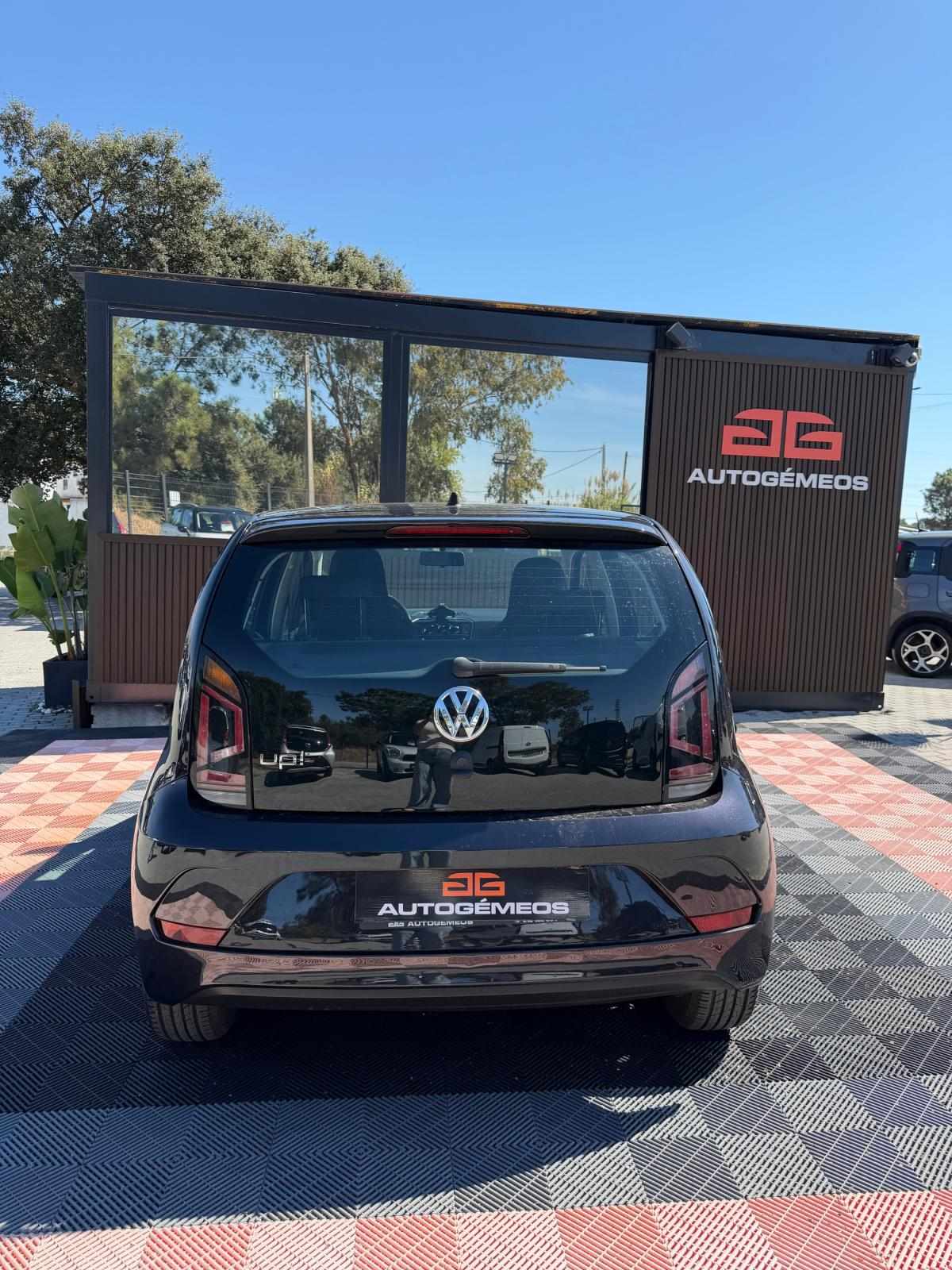 volkswagen-up-2017-gasolina-999cc