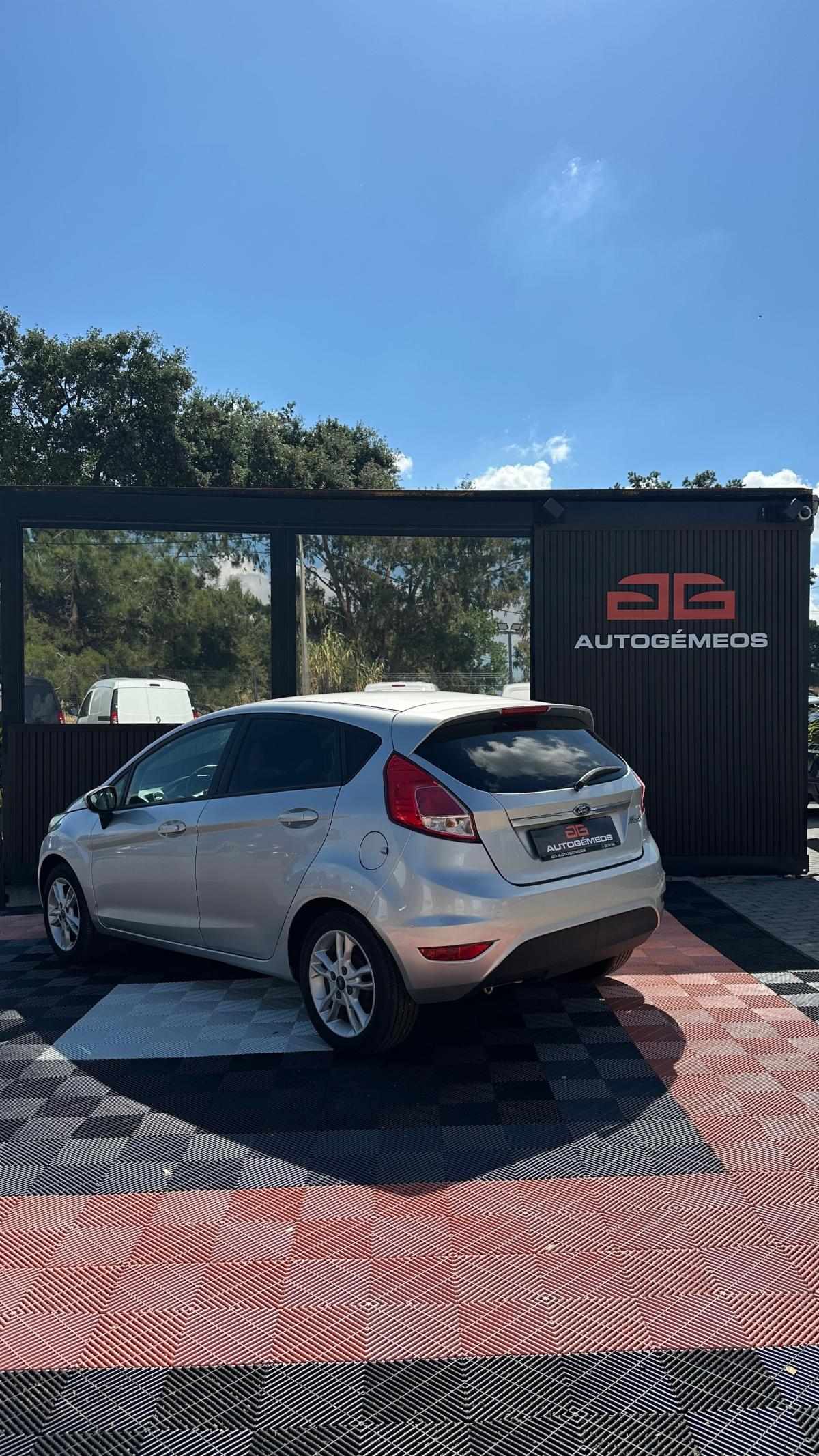 ford-fiesta-2017-gasolina-998cc