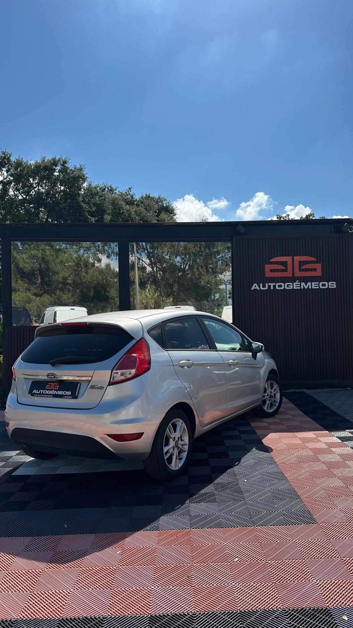 ford-fiesta-2017-gasolina-998cc