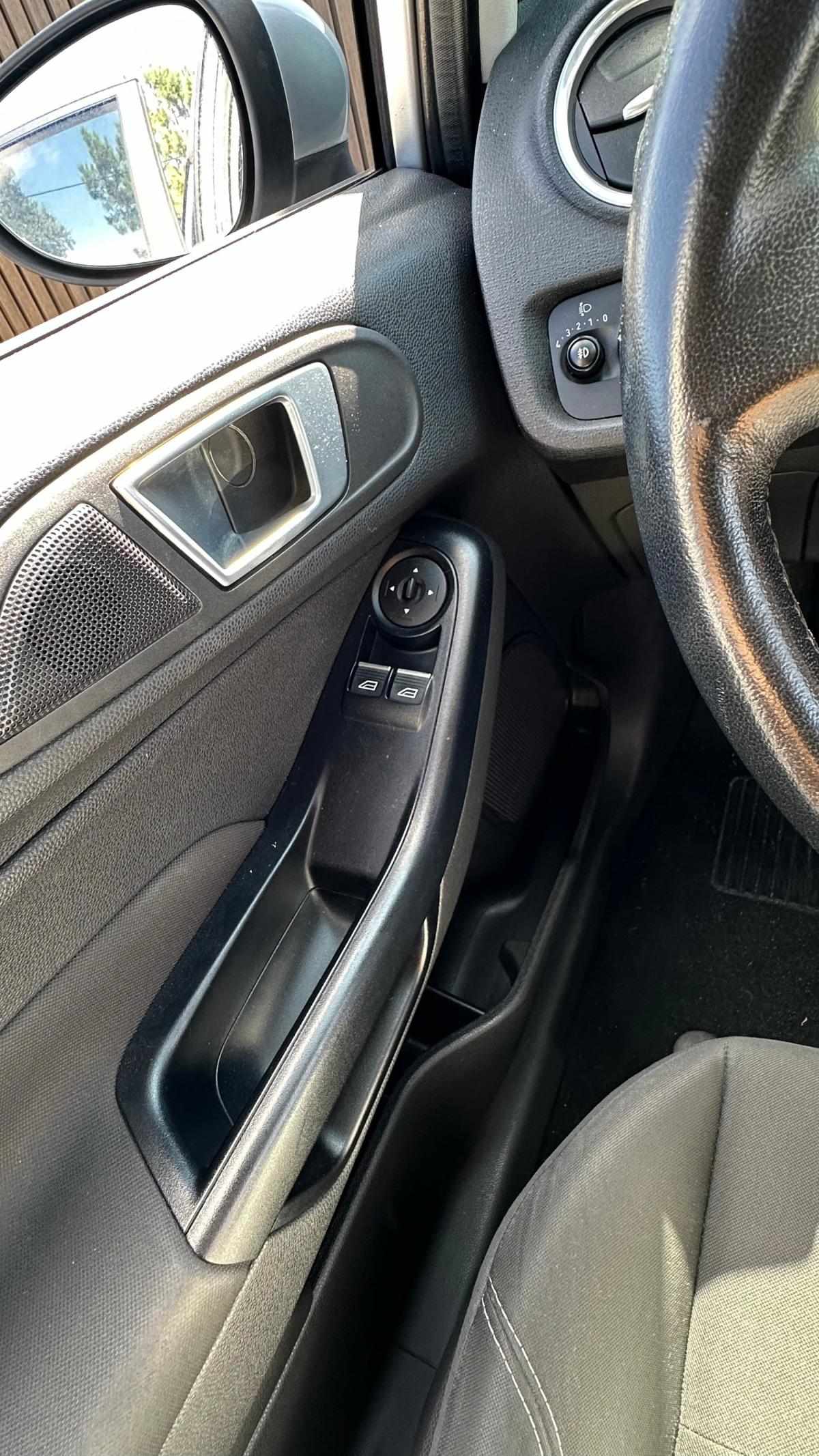 ford-fiesta-2017-gasolina-998cc