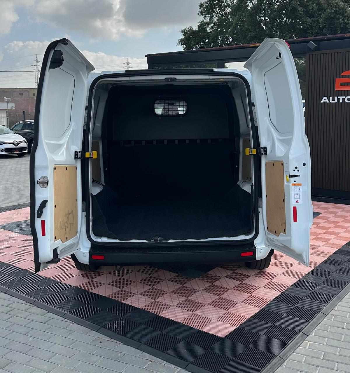 ford-transit-2022-diesel-1995cc
