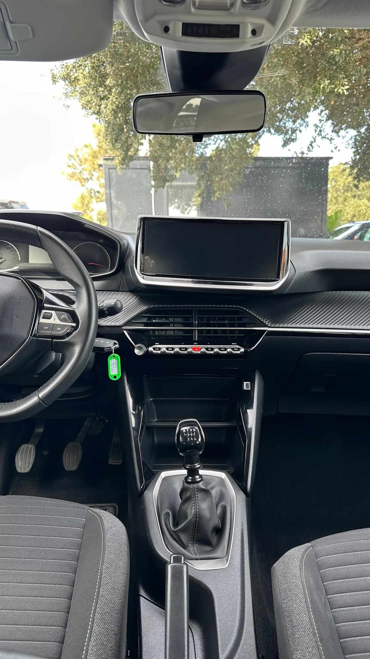peugeot-208-2024-gasolina-1199cc