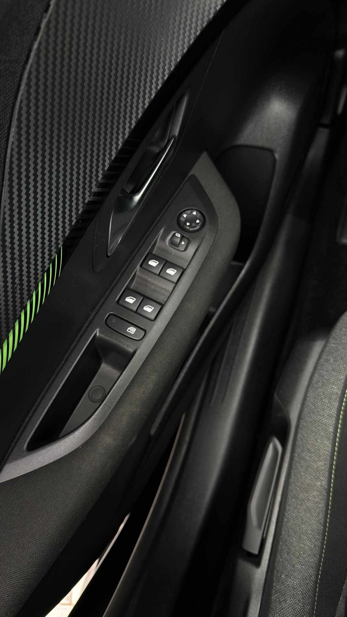peugeot-208-2024-gasolina-1199cc
