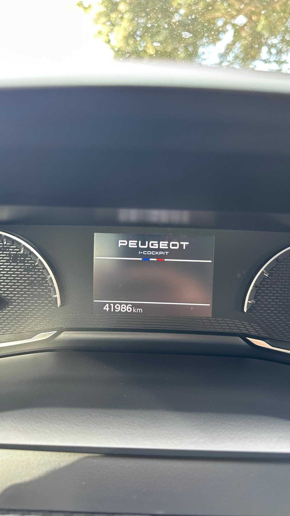 peugeot-208-2024-gasolina-1199cc