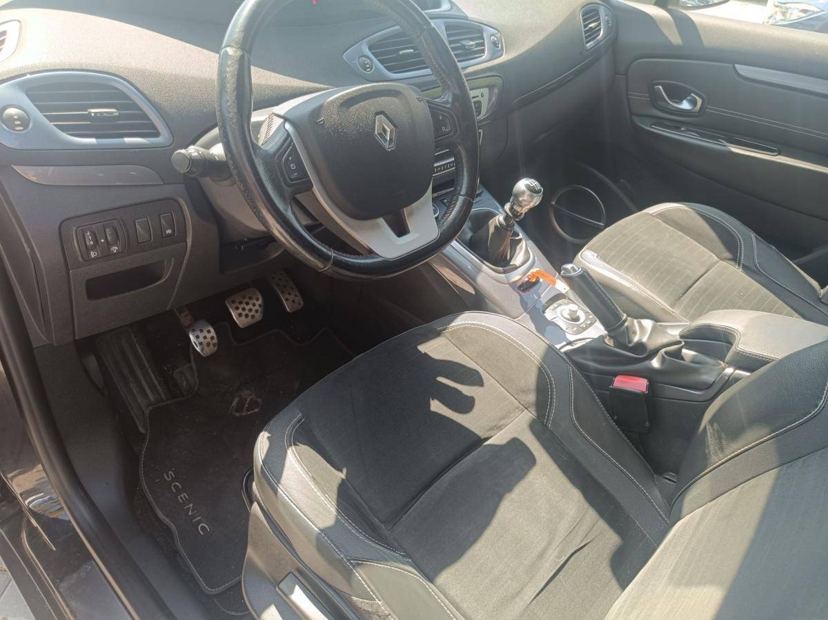renault-megane-2015-diesel-1598cc