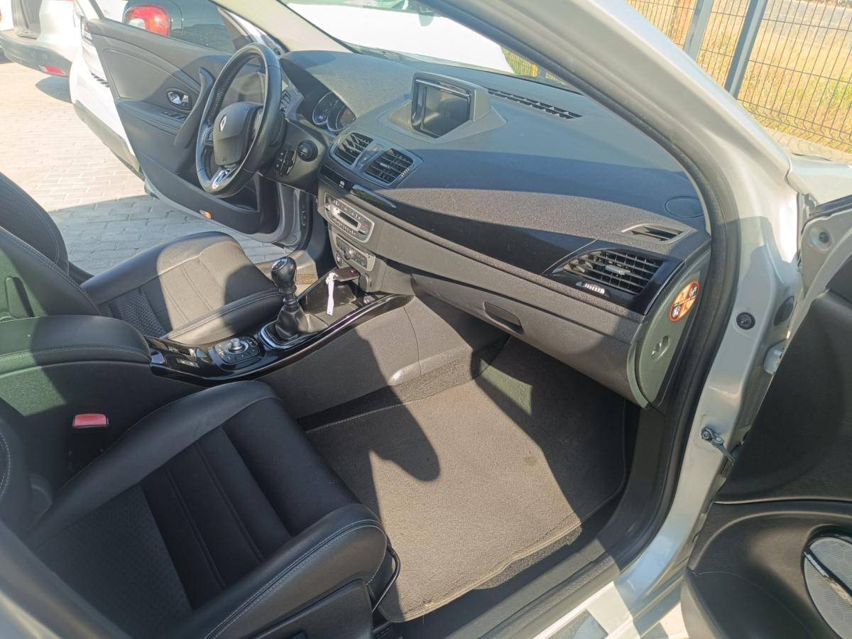 renault-megane-2015-diesel-1598cc