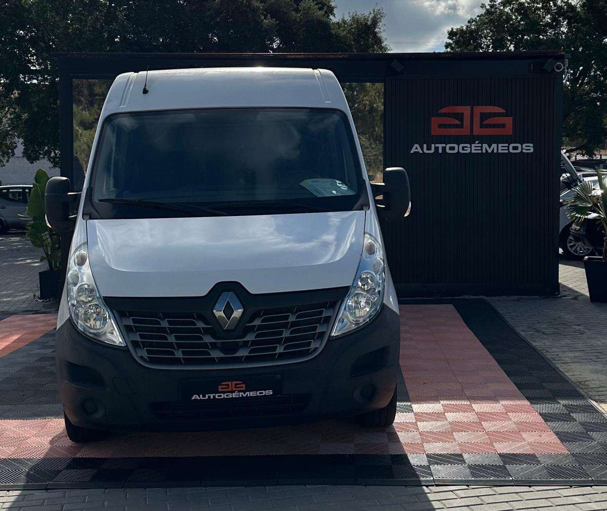 renault-master-2018-diesel-2298cc