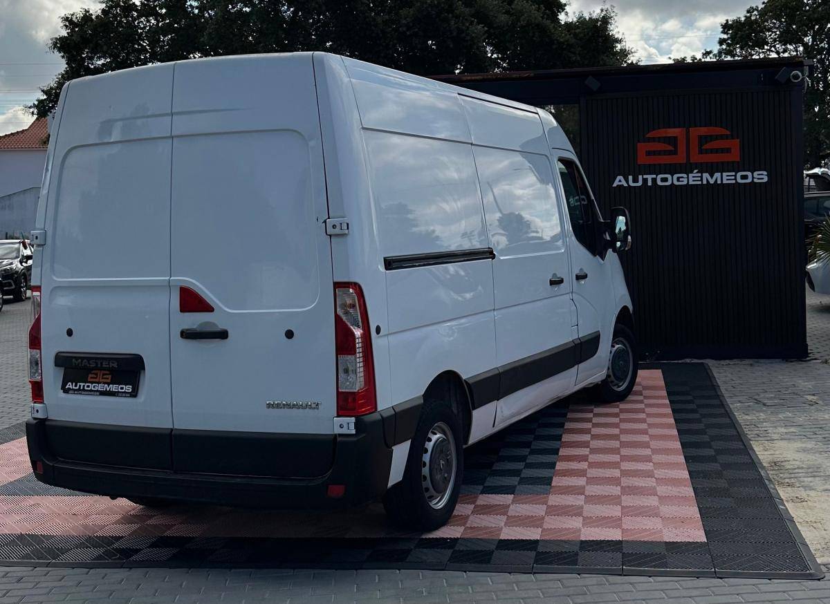 renault-master-2018-diesel-2298cc
