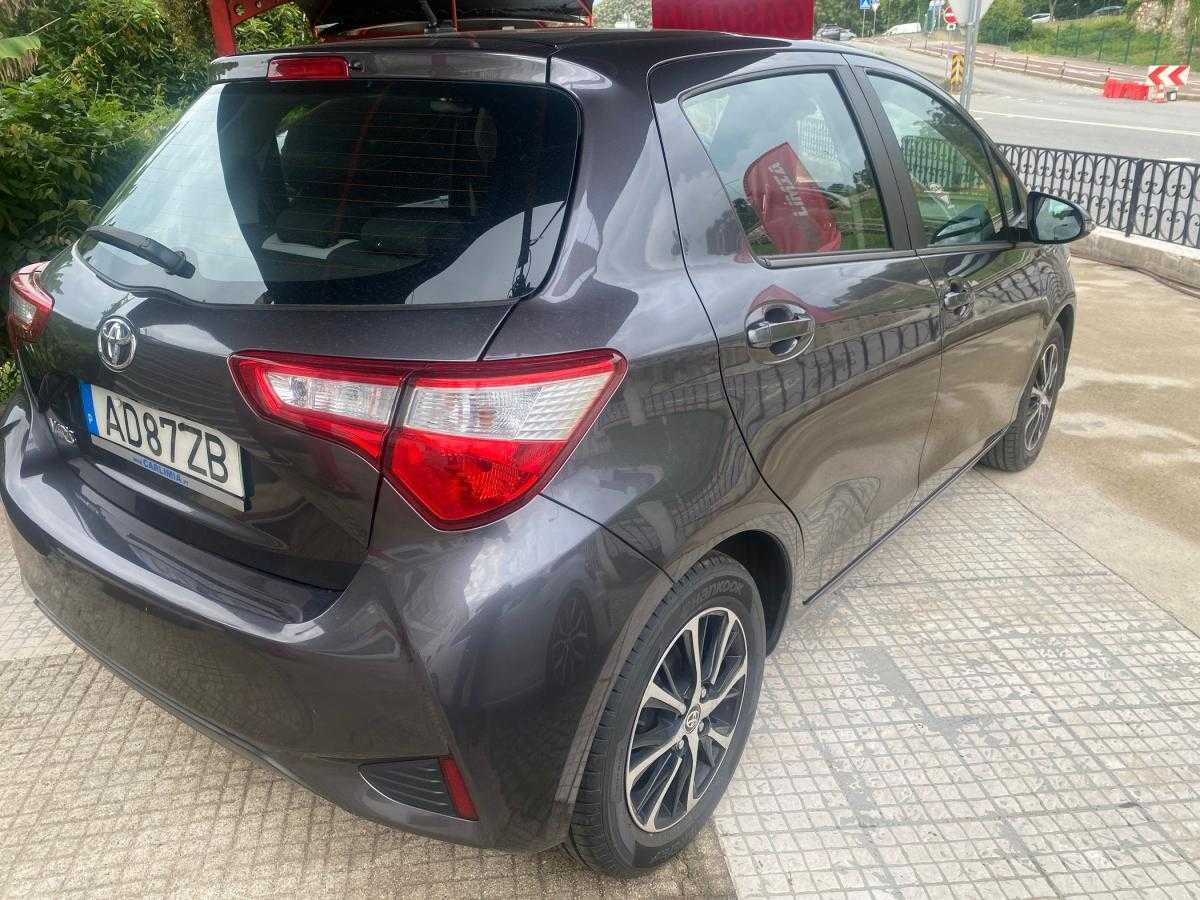 toyota-yaris-2020-gasolina-998cc