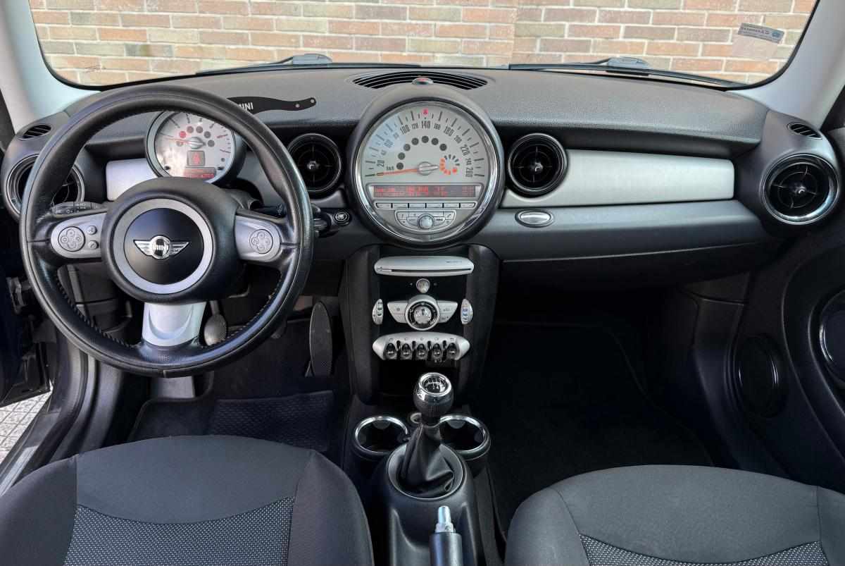 mini-hatch-d-2-0-2008-diesel-1560cc