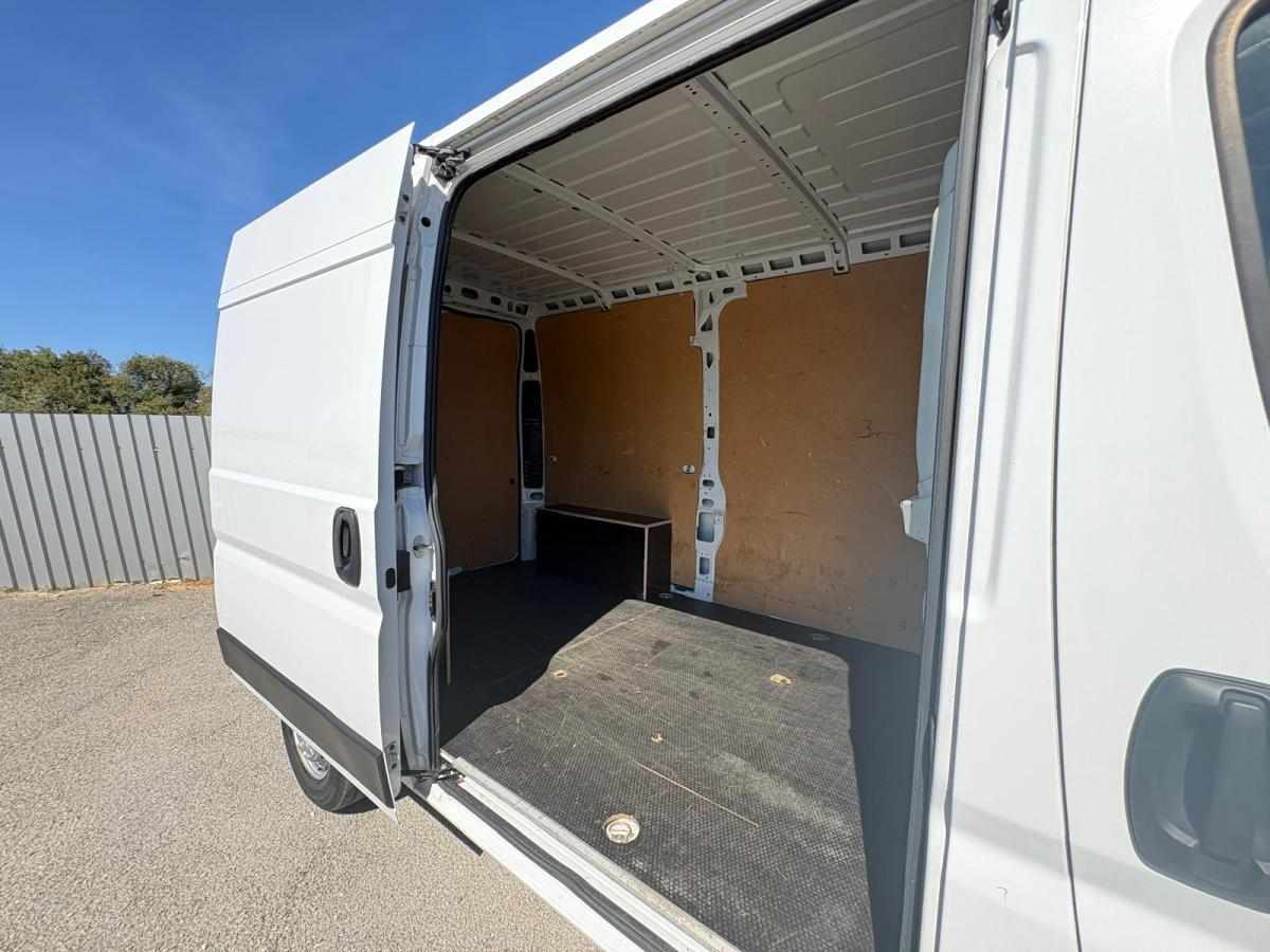 opel-movano-2-2-140cv-2023-diesel-2179cc