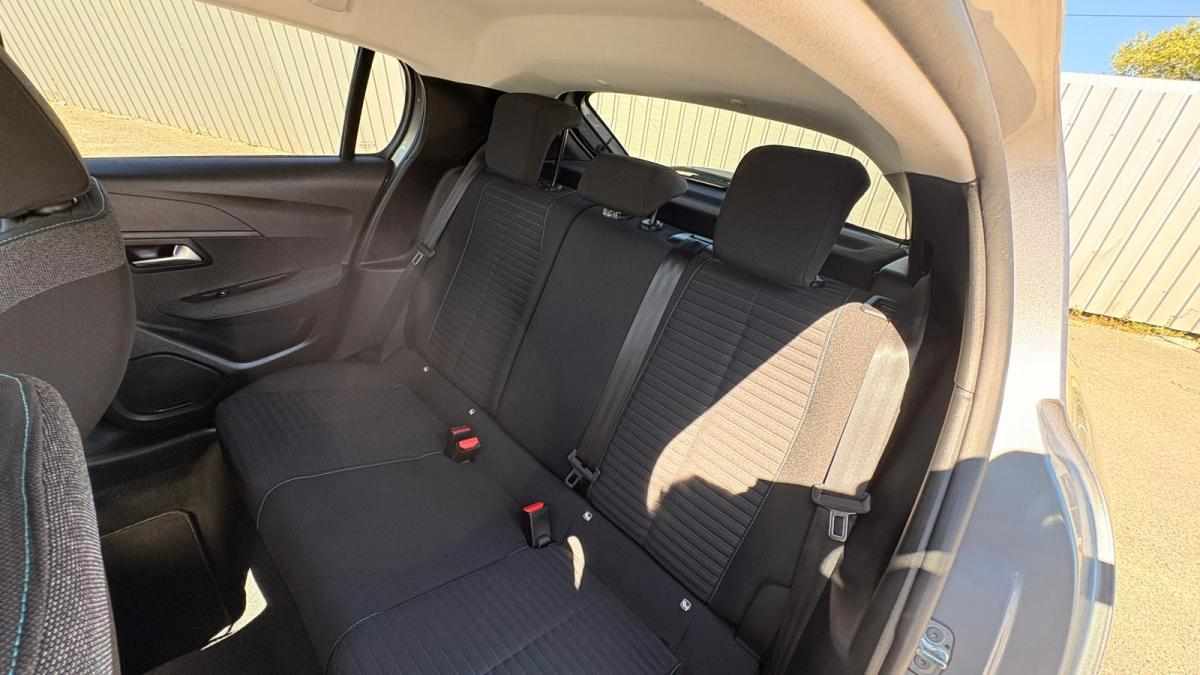peugeot-208-1-2-puretech-2022-gasolina-1199cc