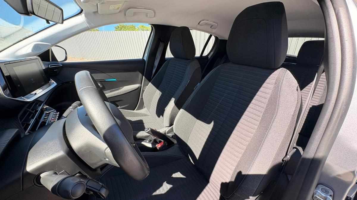 peugeot-208-1-2-puretech-2022-gasolina-1199cc
