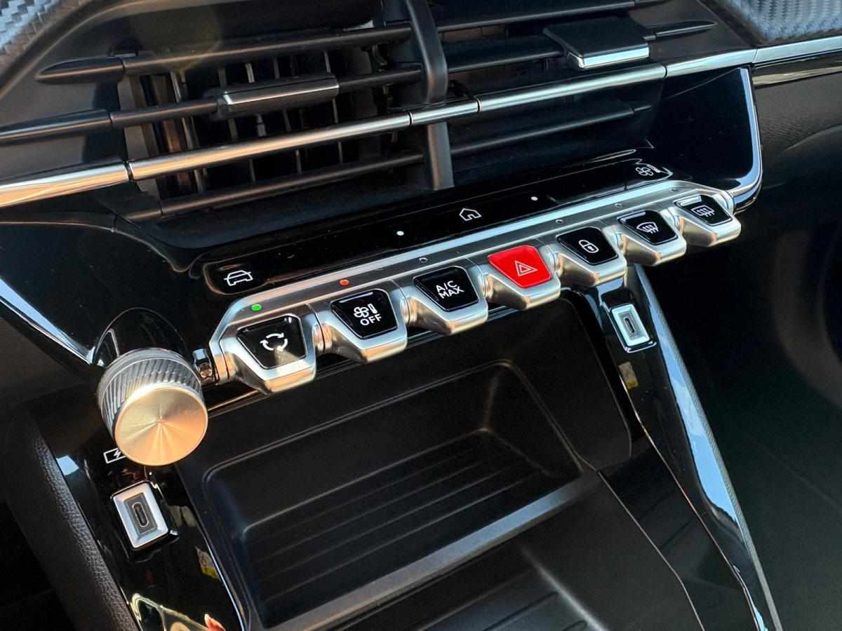 peugeot-2008-1-2-puretech-2023-gasolina-1199cc