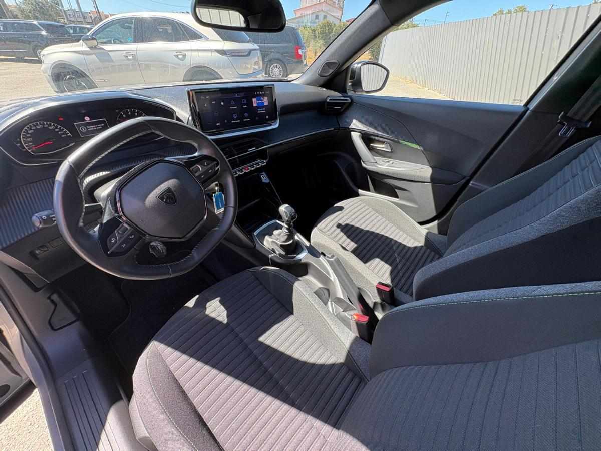 peugeot-2008-1-2-puretech-2023-gasolina-1199cc
