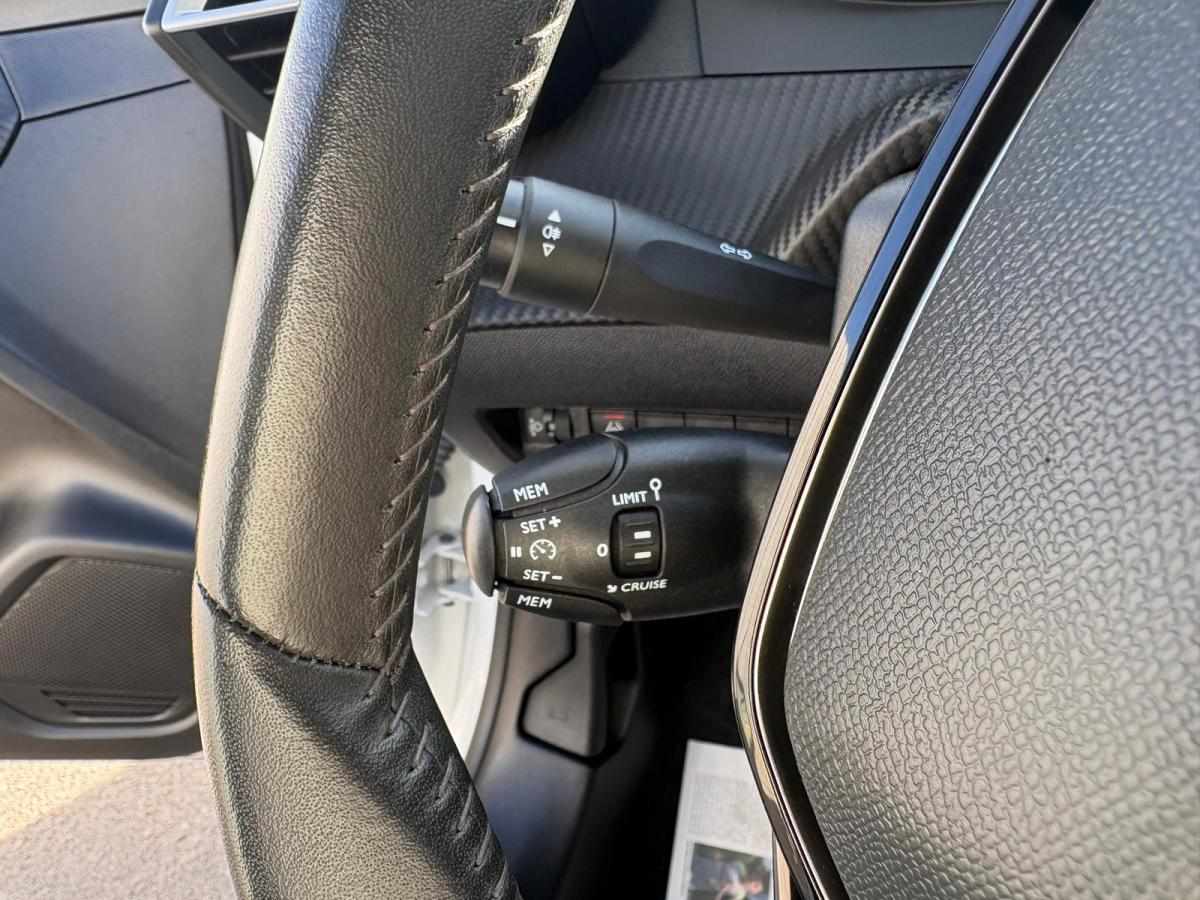 peugeot-208-1-2-puretech-2022-gasolina-1199cc
