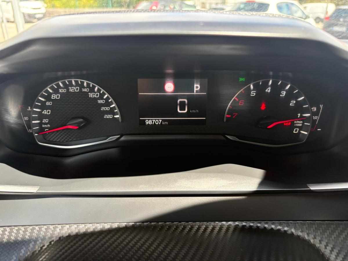 peugeot-2008-1-2-puretech-2022-gasolina-1199cc
