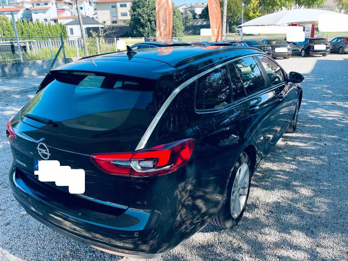 opel-insignia-1-5-122cv-2021-diesel-1496cc